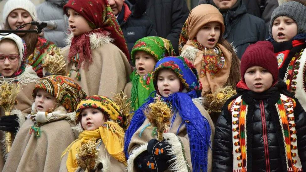 Pentru prima oara, Ucraina sărbătoreste Craciunul, astăzi, pe 25 decembrie.